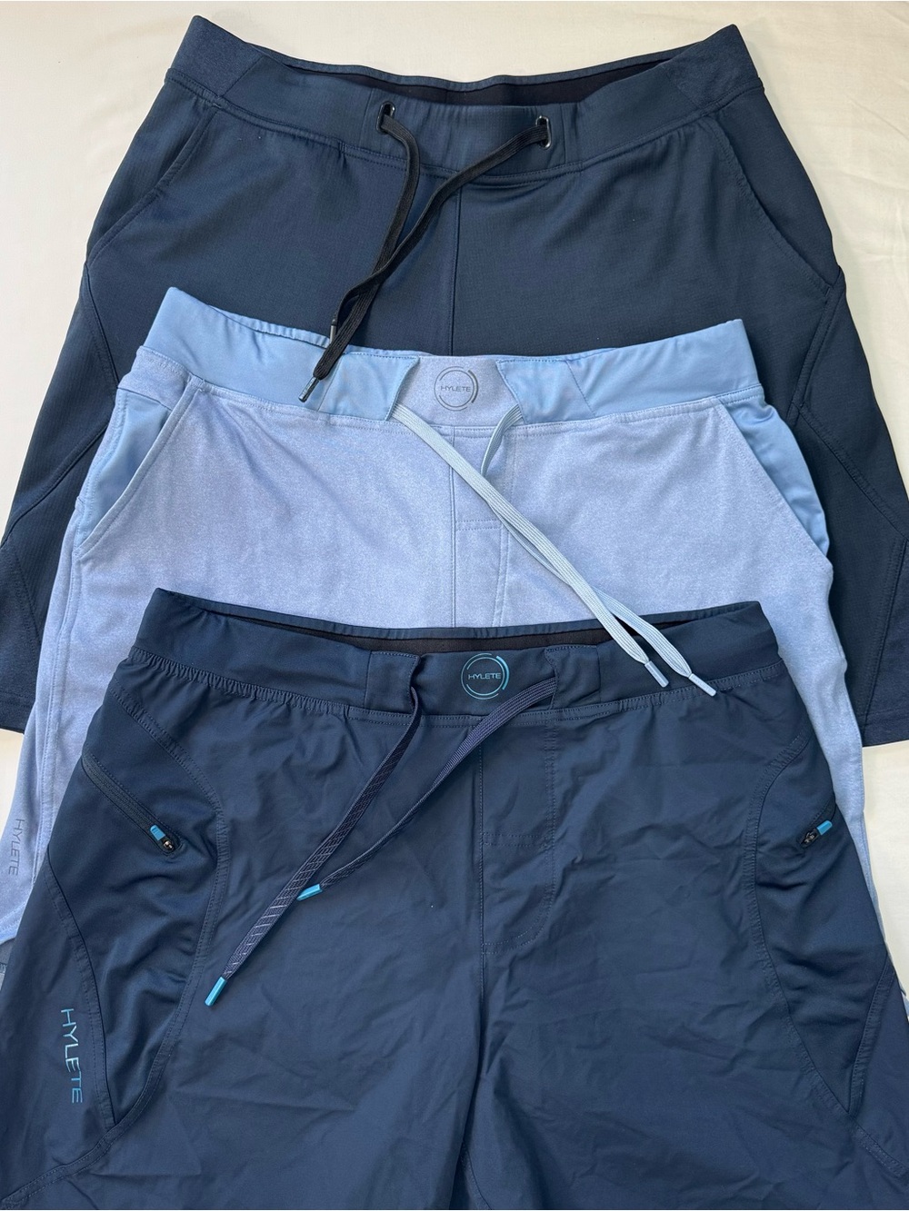 Hylete Shorts Lot Of 3 Men Large Blue Above Knee 9” Stretch Pockets Gym Running